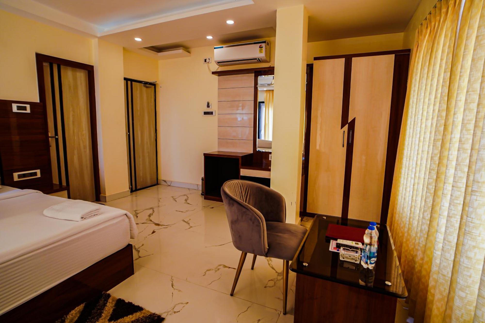 Prasant On Beach Resort !! Lift - Wifi -Restaurant-Parking Facilities-Newly Decorated Room !! Mandarmani Exterior foto