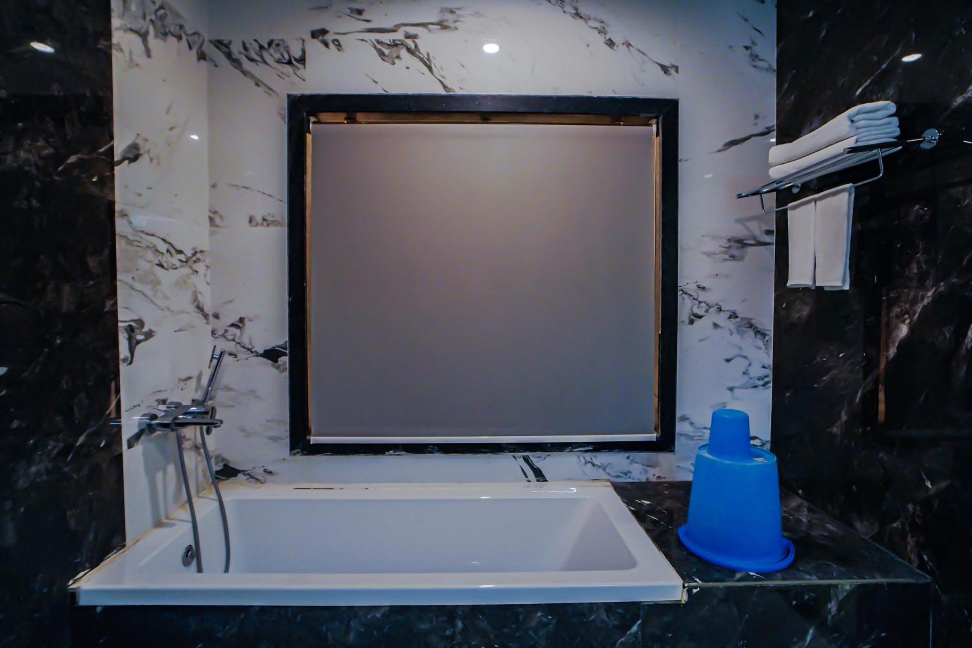 Prasant On Beach Resort !! Lift - Wifi -Restaurant-Parking Facilities-Newly Decorated Room !! Mandarmani Exterior foto